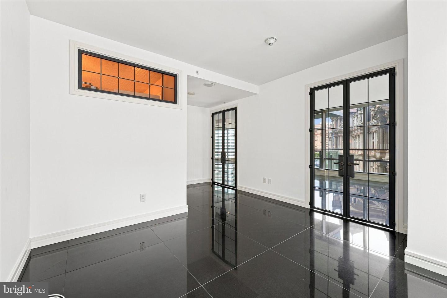 1414 S Penn Sq #6b Property Photo 30