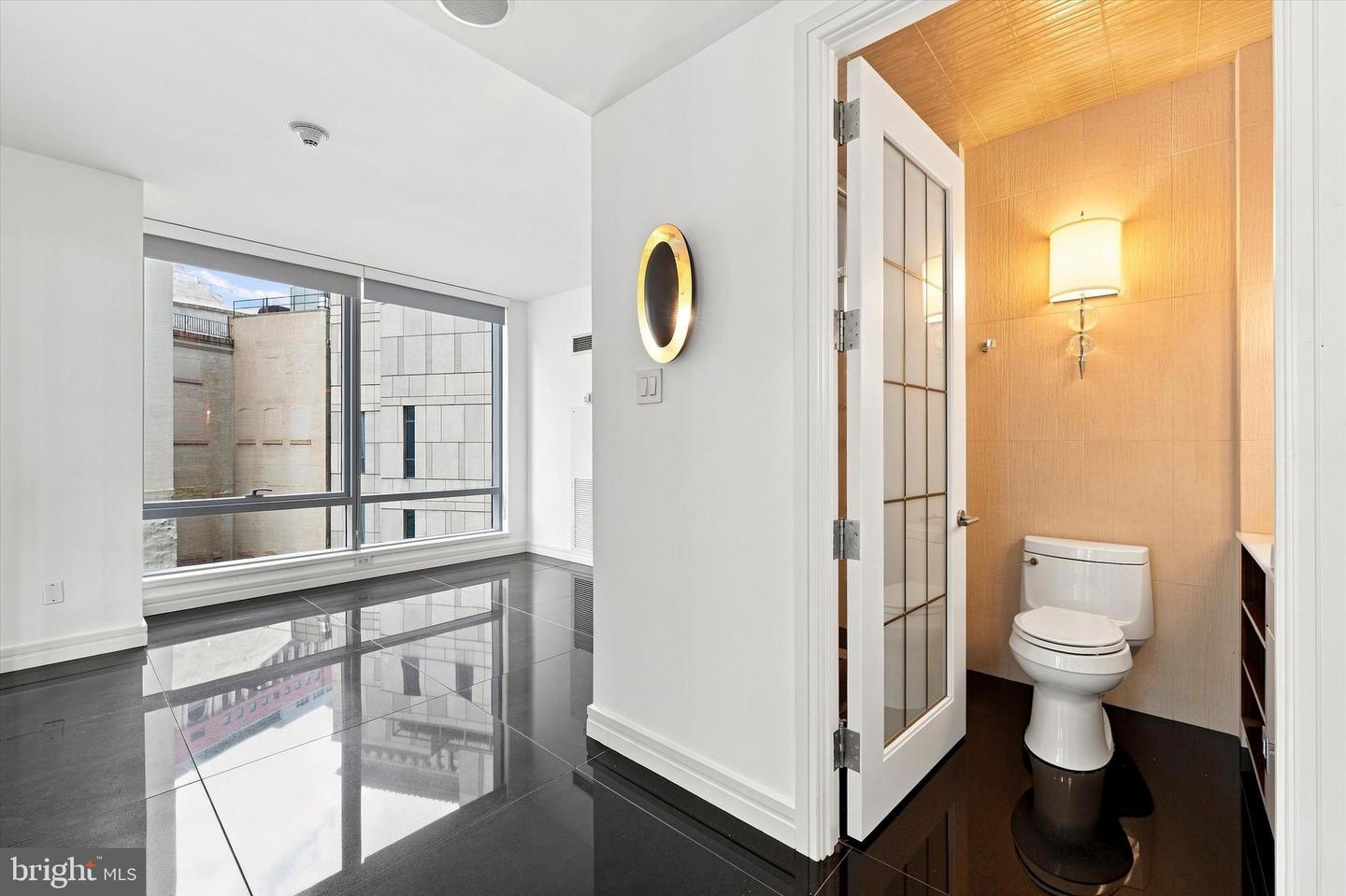 1414 S Penn Sq #6b Property Photo 31