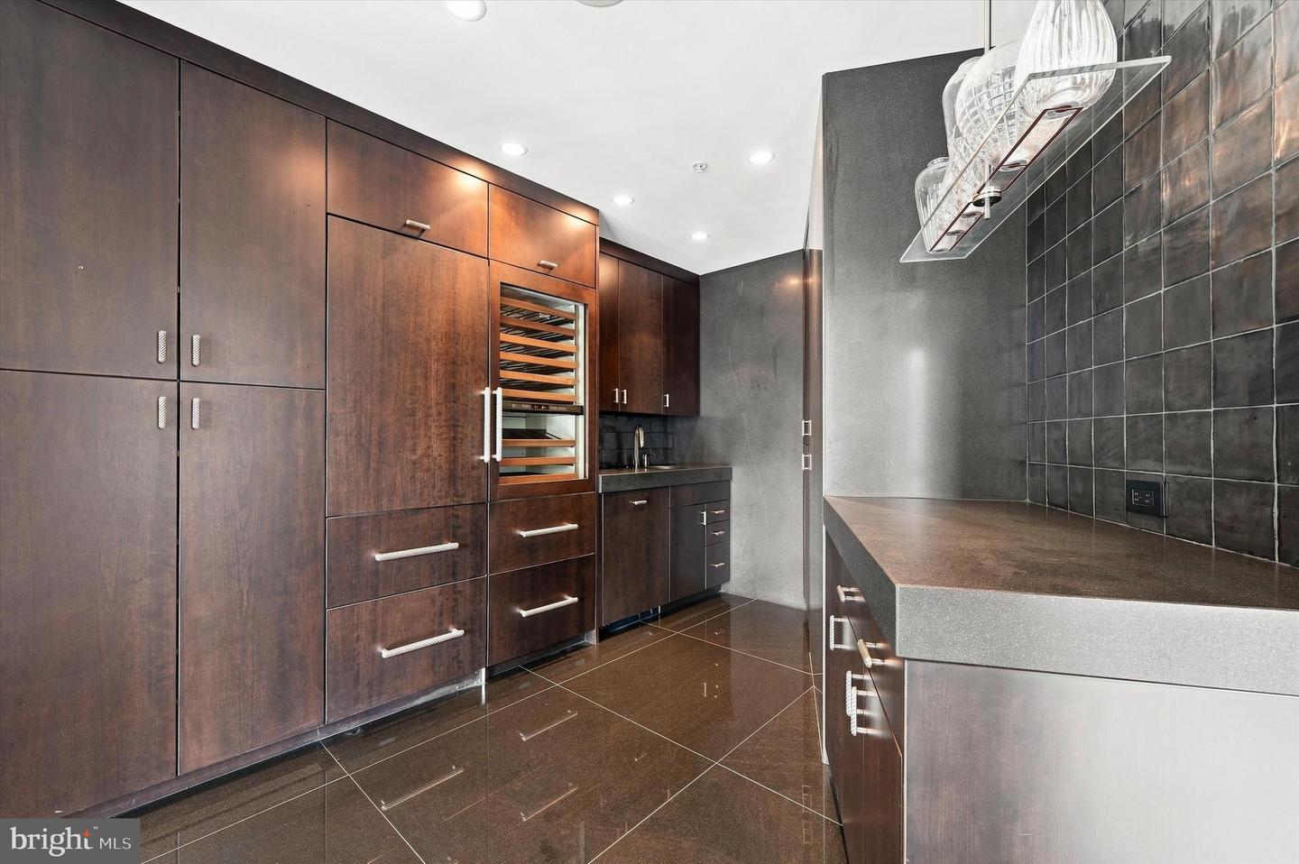 1414 S Penn Sq #6b Property Photo 36