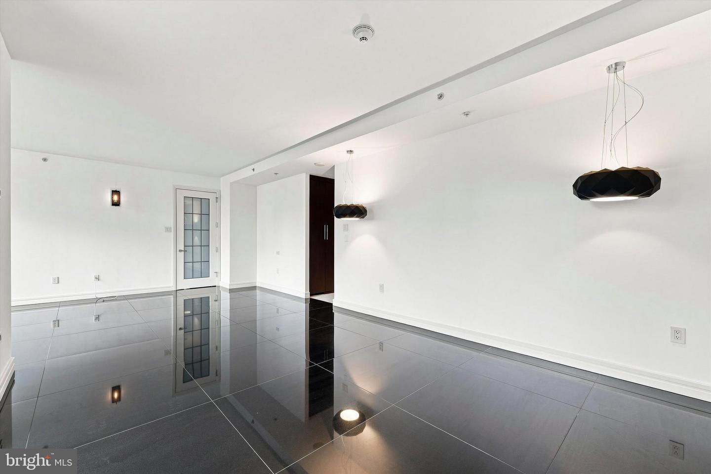 1414 S Penn Sq #6b Property Photo 37