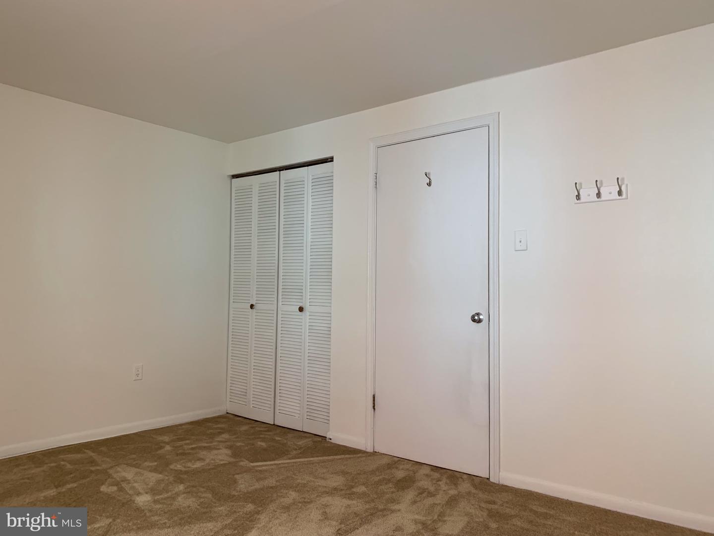 1211 Locust St #3f Property Photo 8
