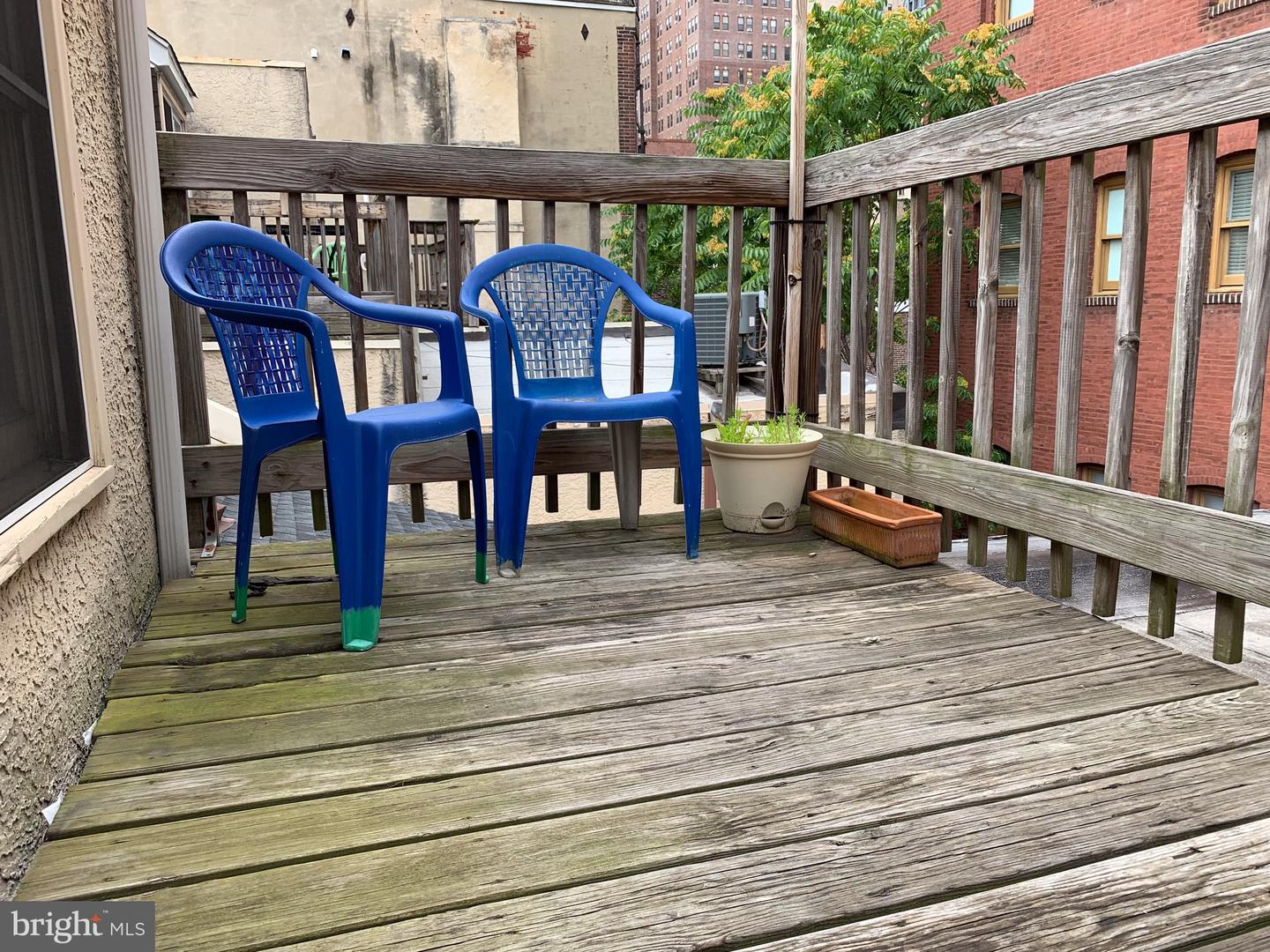 1211 Locust St #3f Property Photo 13