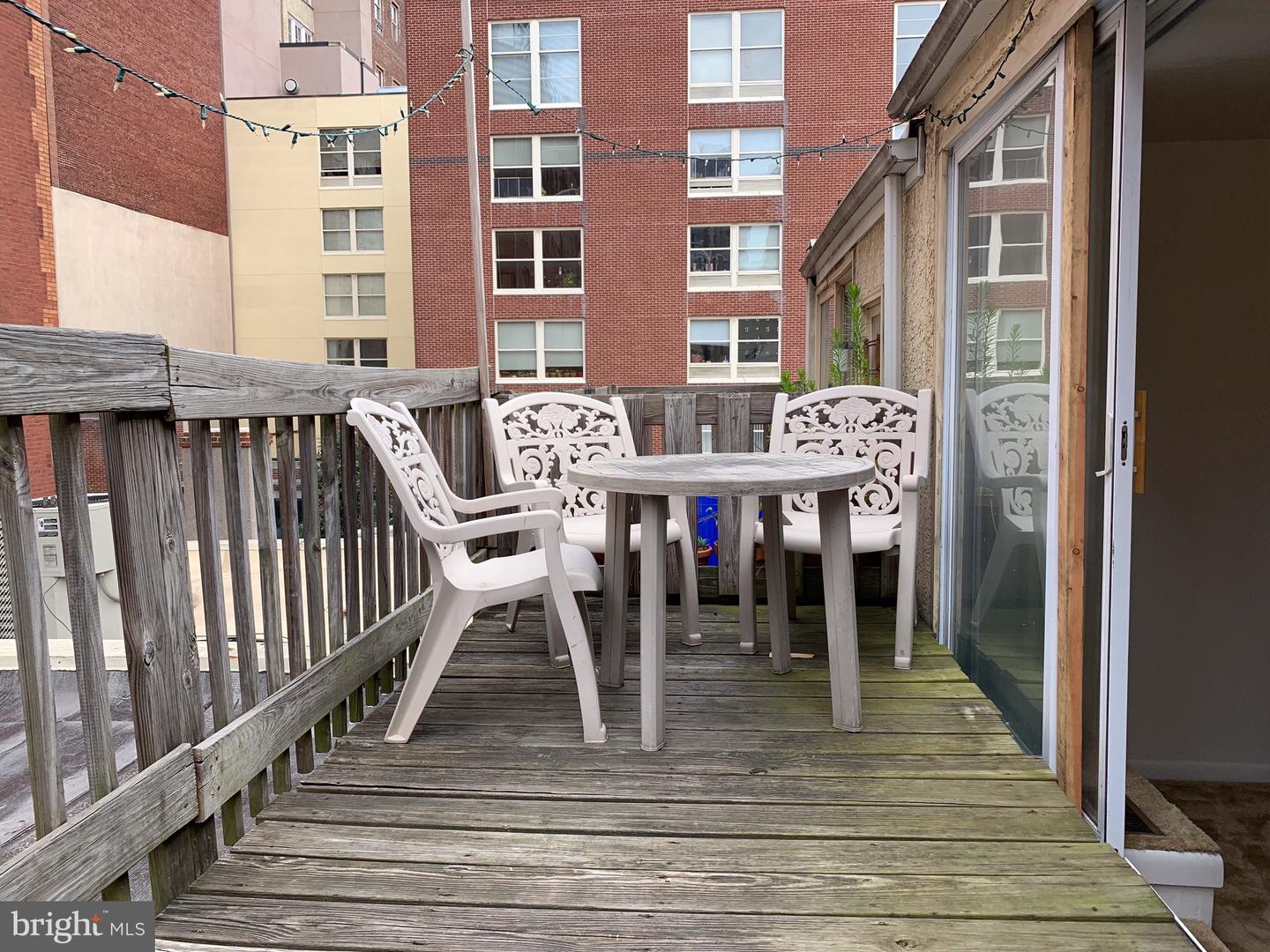 1211 Locust St #3f Property Photo 15