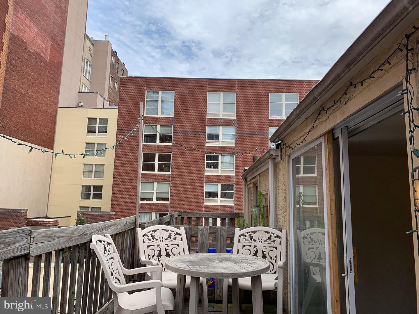 1211 Locust St #3f Property Photo 16