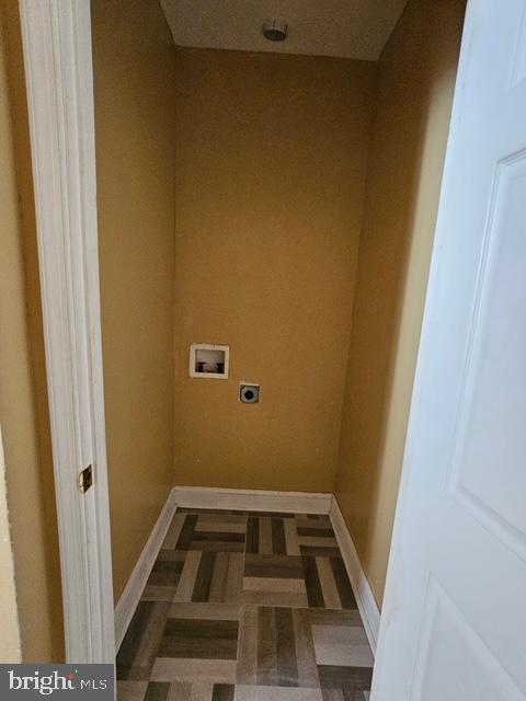 240-42 W Glenwood Ave #1st Fl Property Photo 4