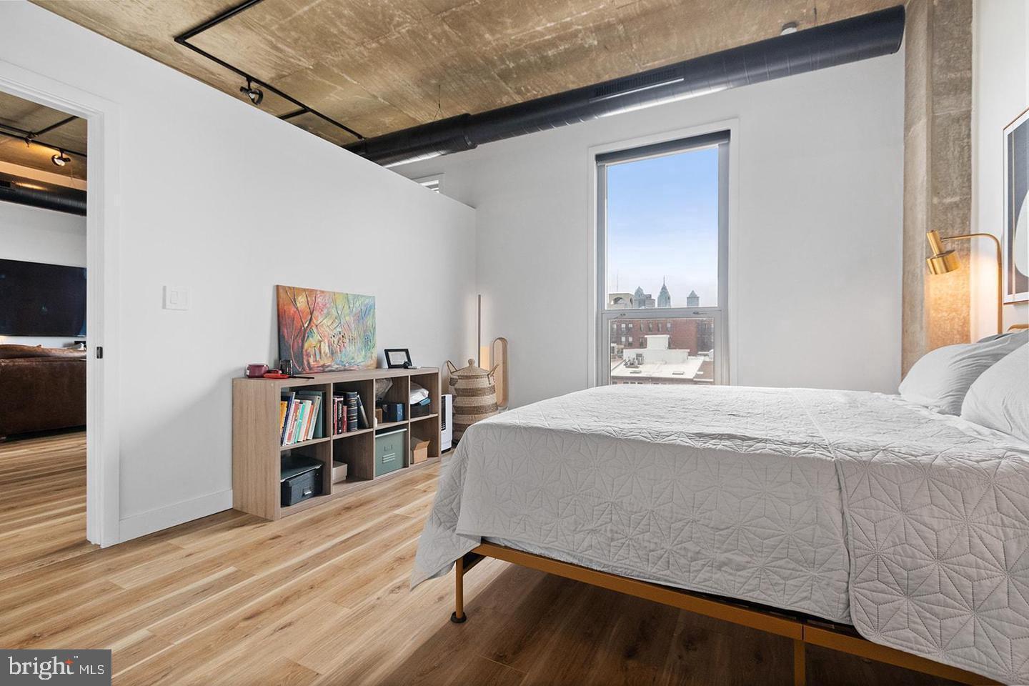 113 N Bread St #3h6 Property Photo 5