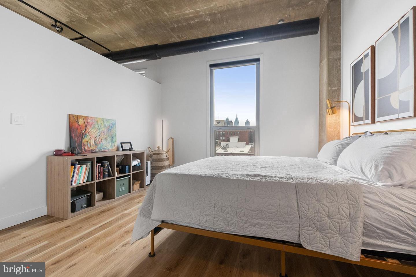 113 N Bread St #3h6 Property Photo 6