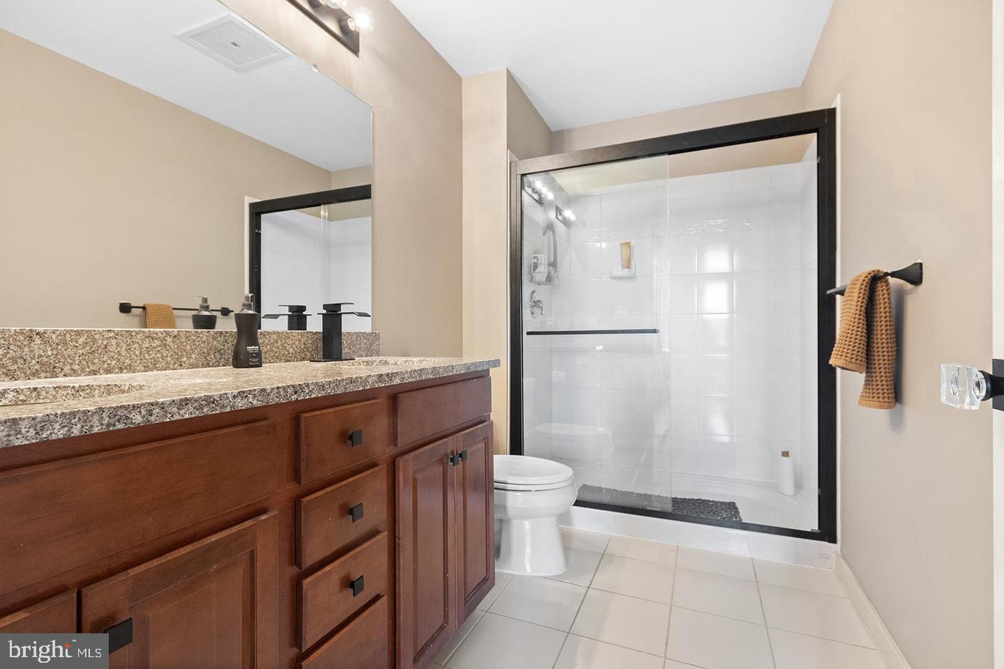 113 N Bread St #3h6 Property Photo 10
