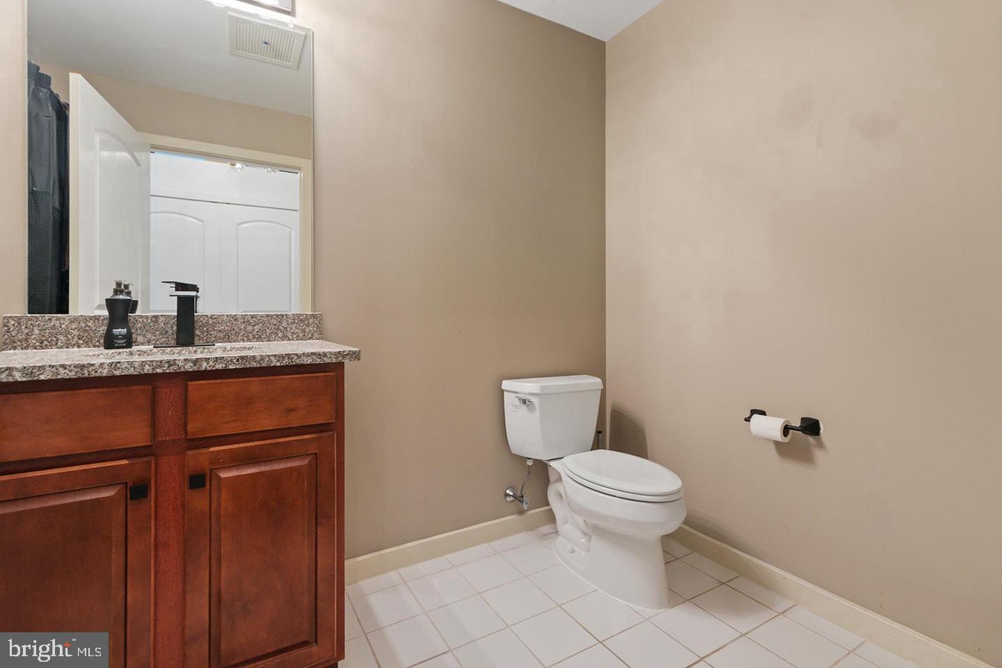 113 N Bread St #3h6 Property Photo 15