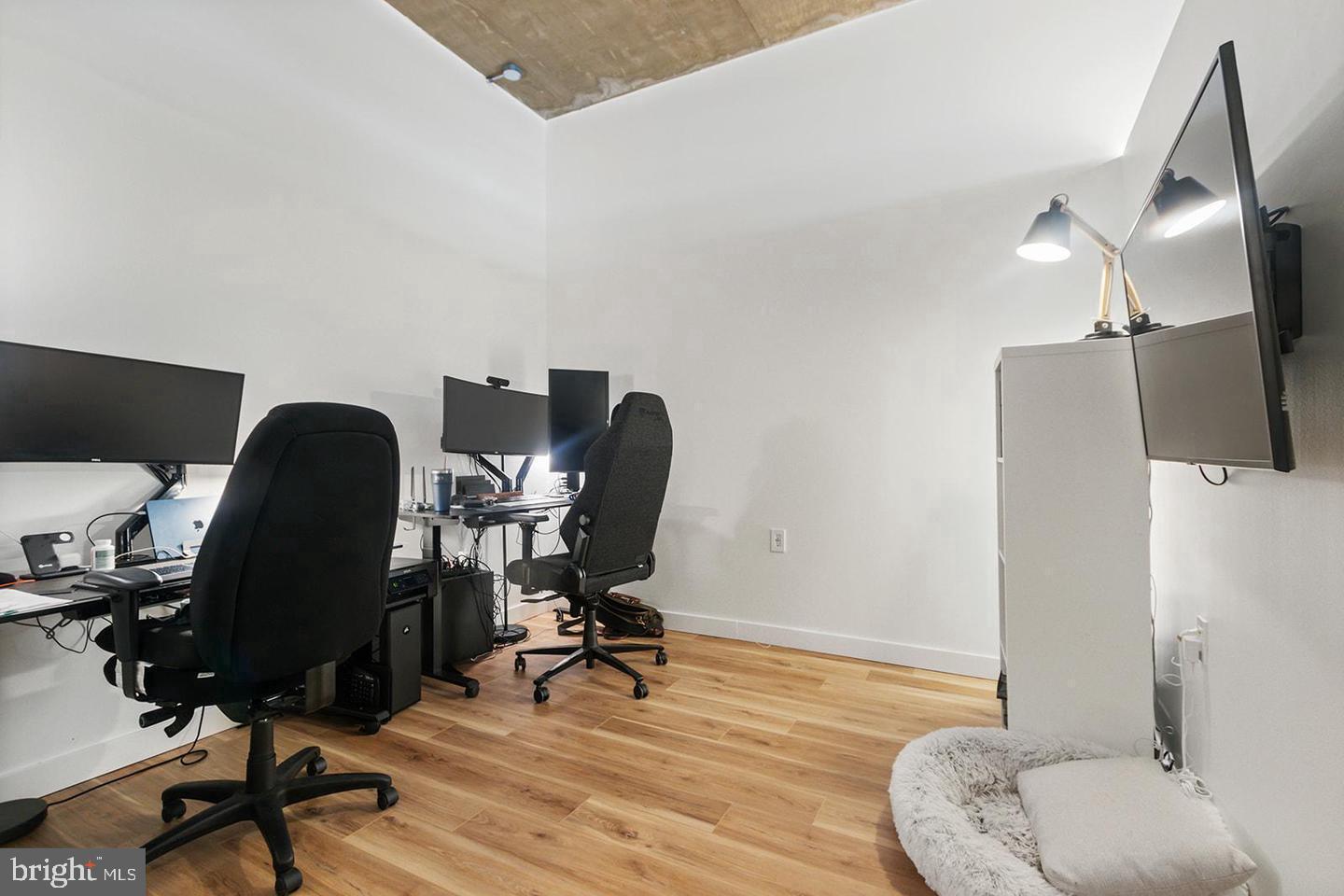 113 N Bread St #3h6 Property Photo 20