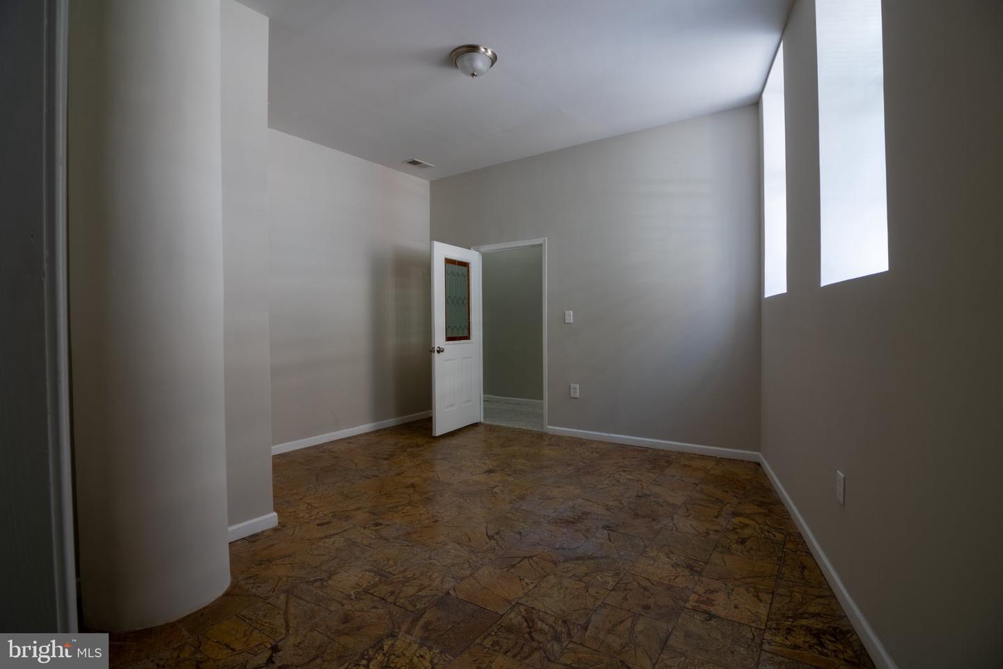 2613 W Hunting Park Ave Property Photo 33
