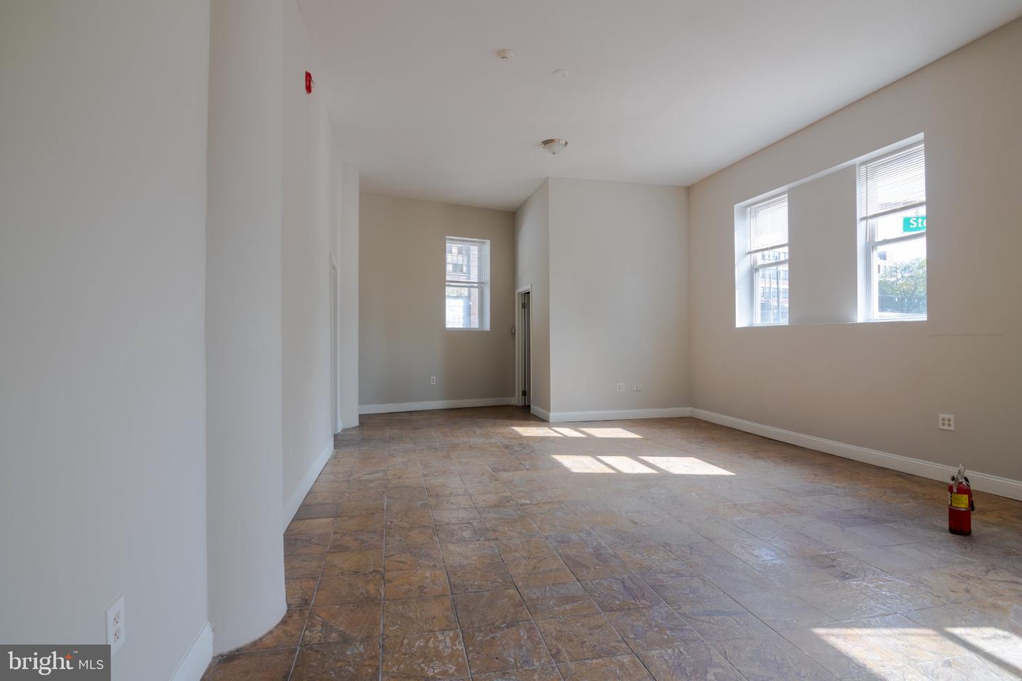 2613 W Hunting Park Ave Property Photo 41