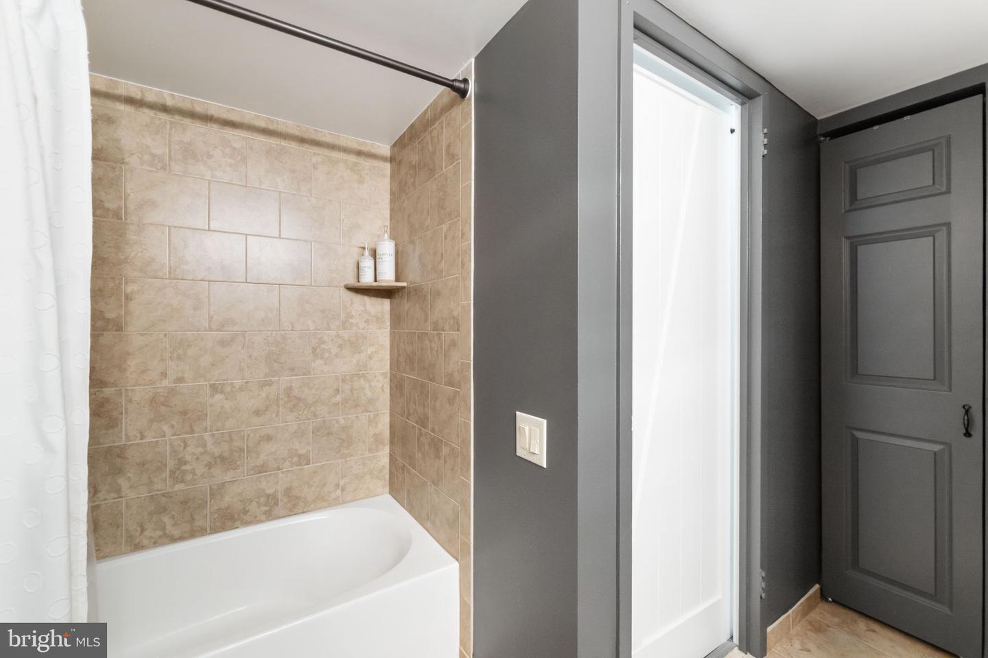 1420 Locust St #29c Property Photo 19