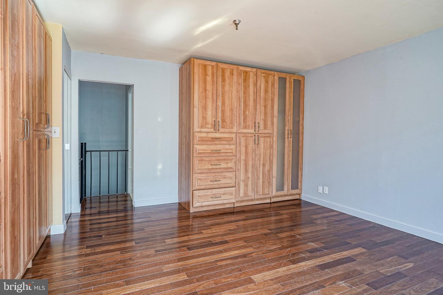 3 N Columbus Blvd #pl219 Property Photo 15