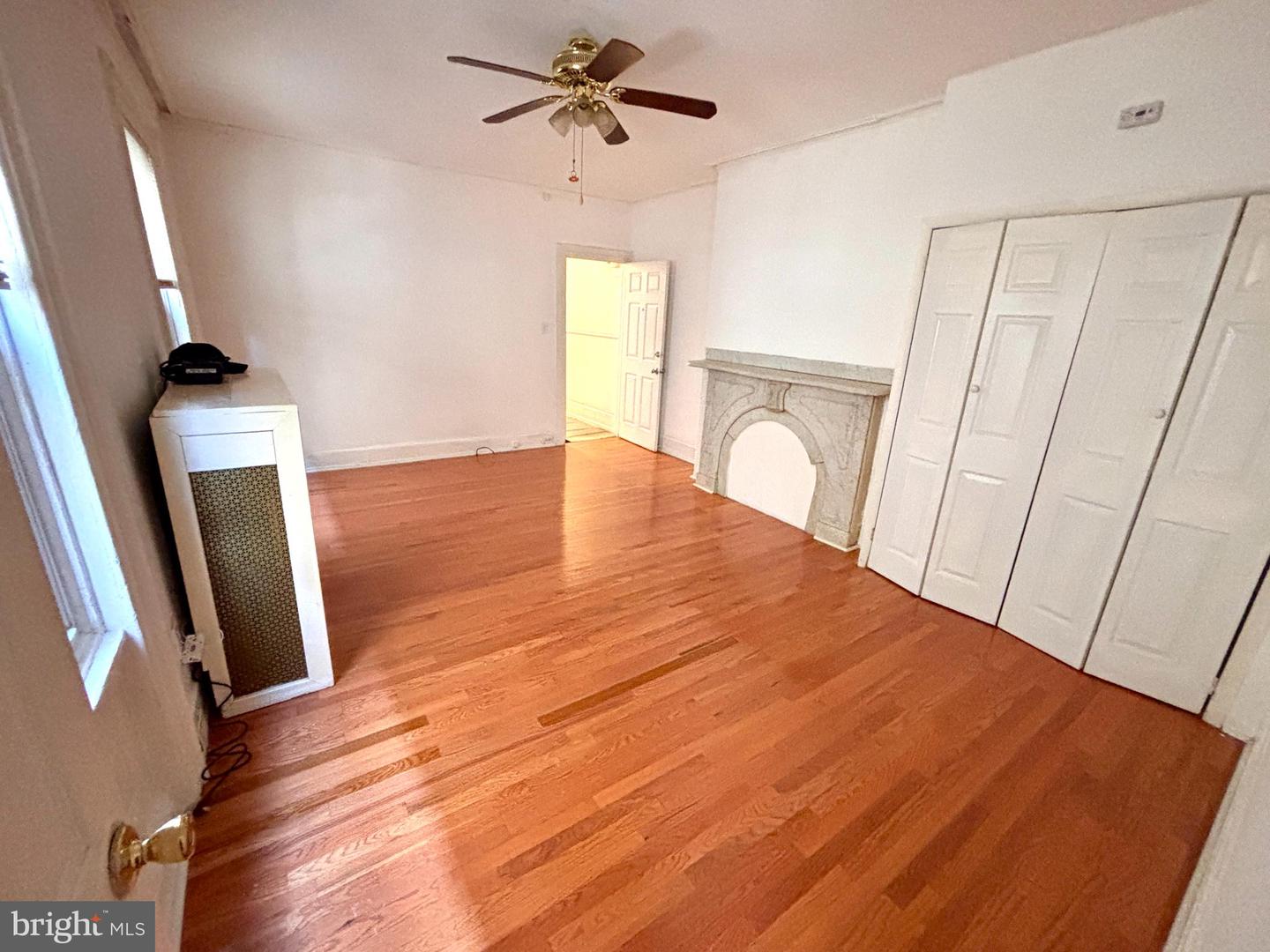 1723 MOUNT VERNON ST #1R Property Photo 1