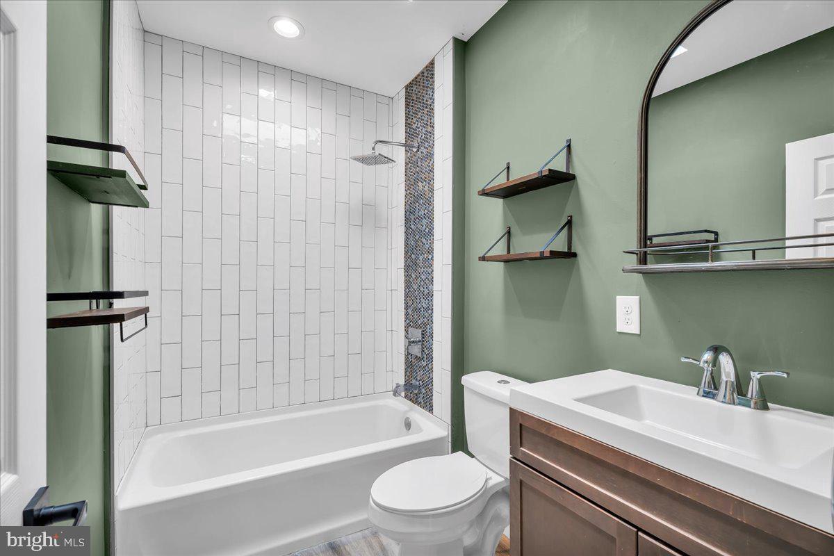 6480 Ross St Property Photo 16