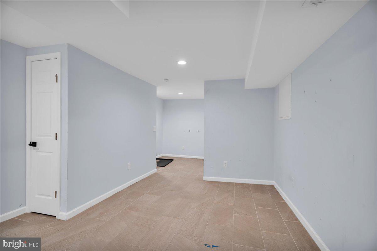 6480 Ross St Property Photo 21