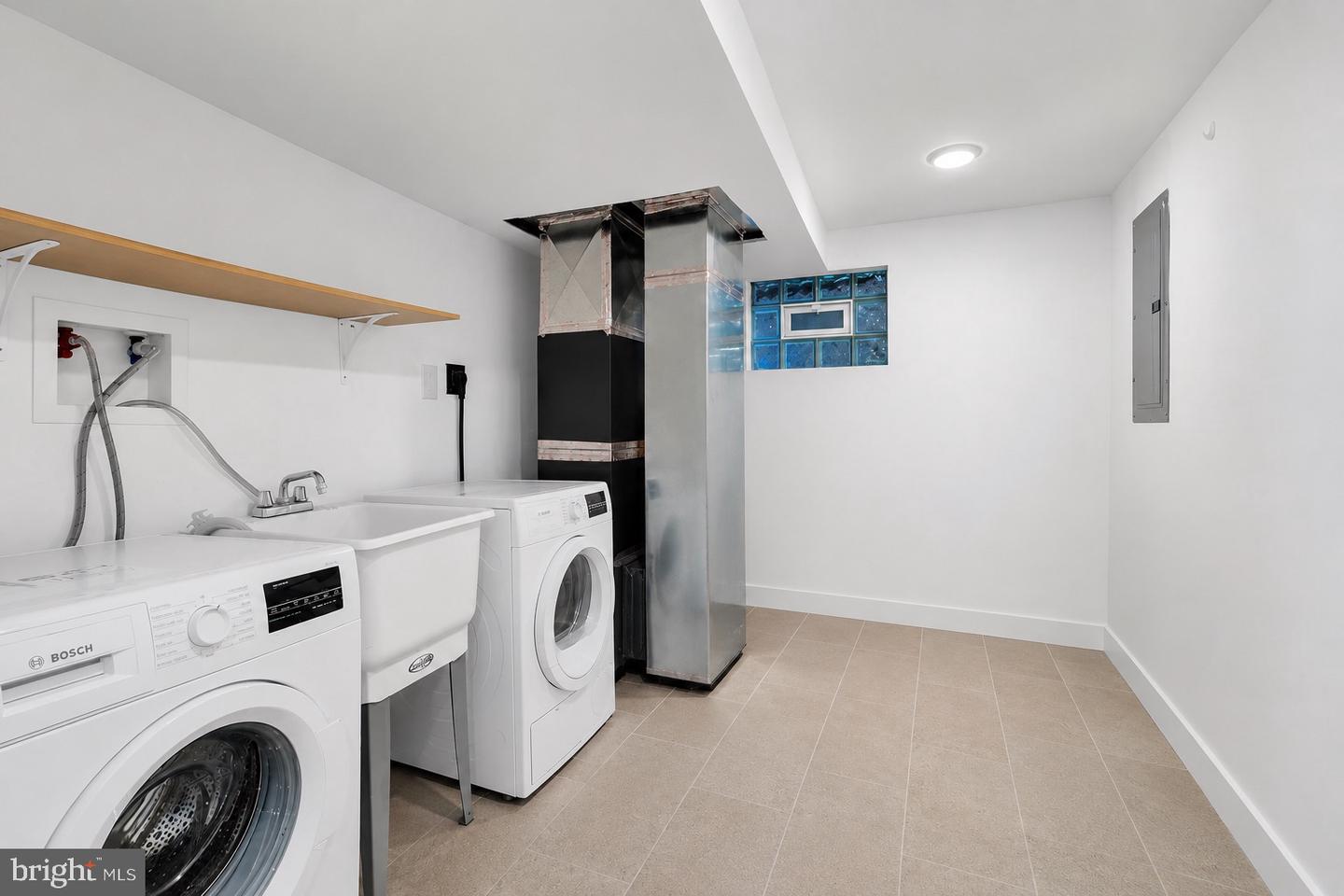 6480 Ross St Property Photo 25