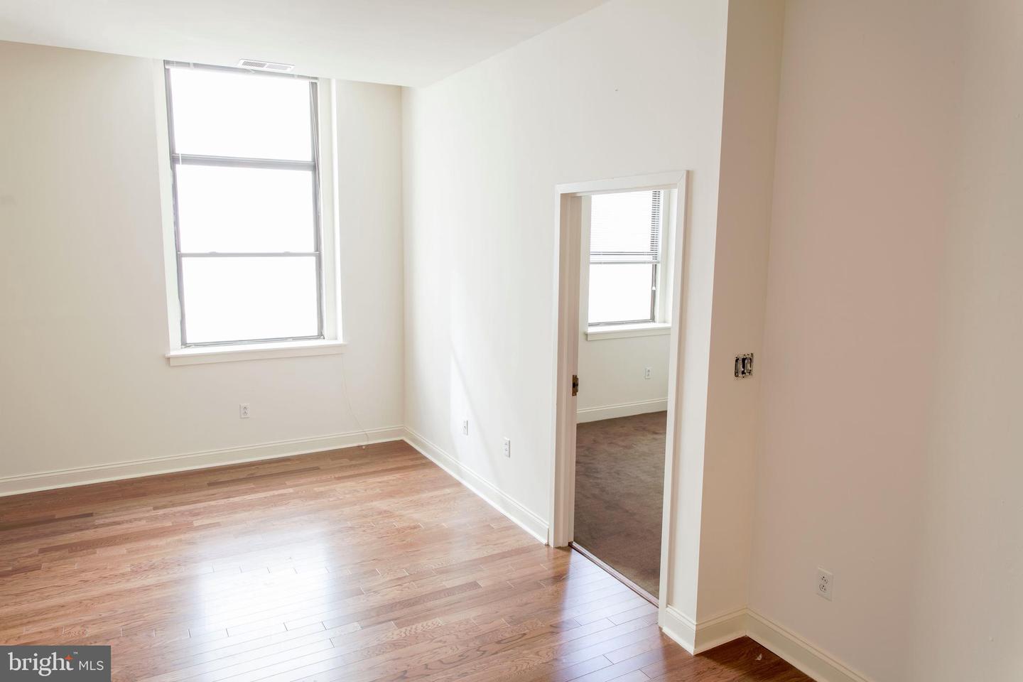 1300-6 Chestnut St #904 Property Photo 15
