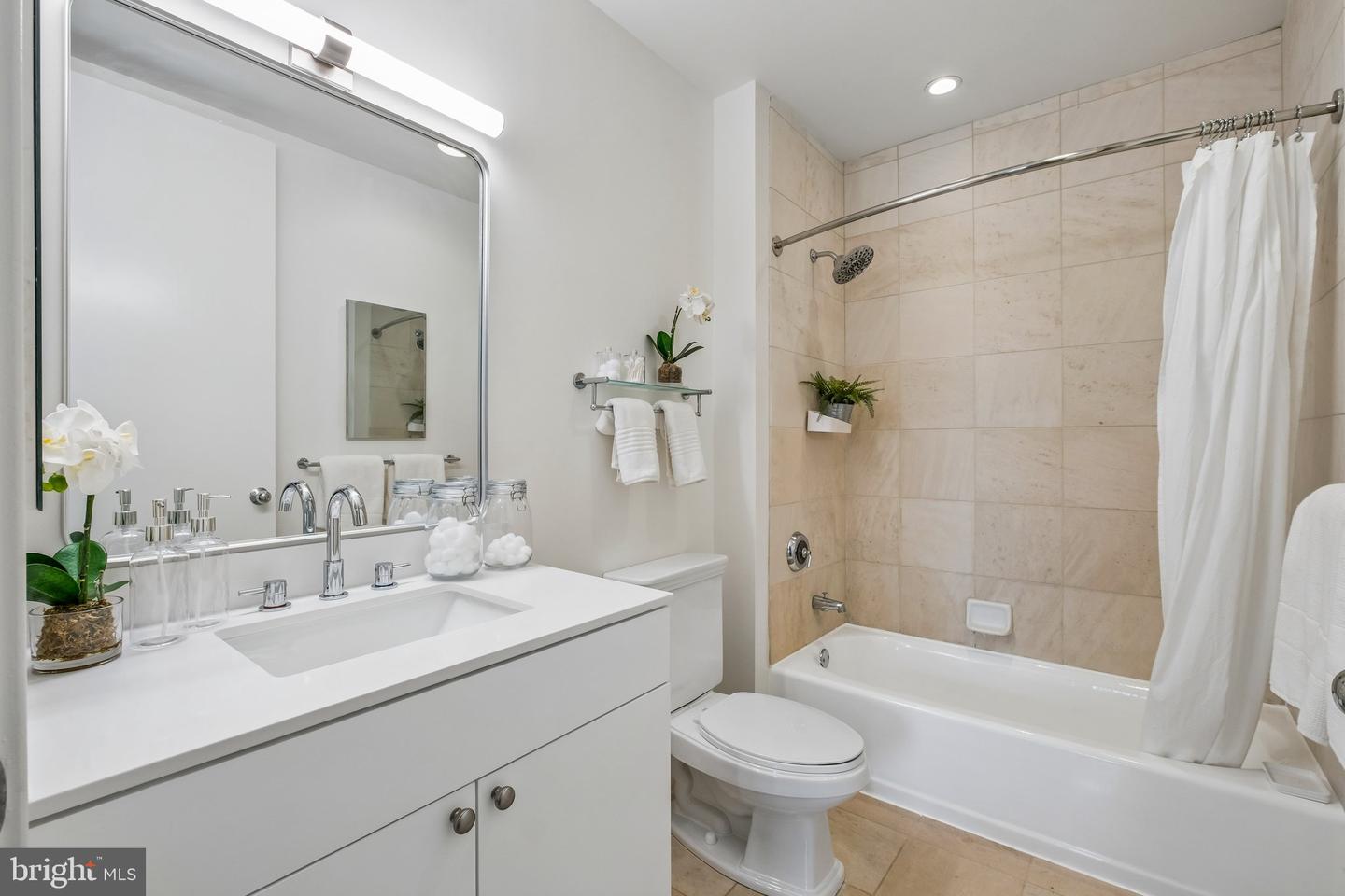 1900 Hamilton St #508 Property Photo 22