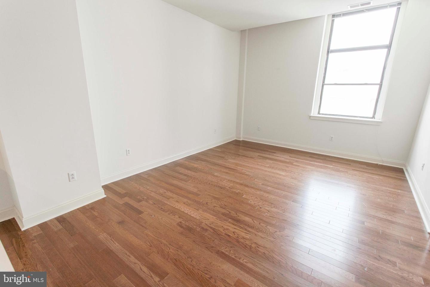 1300-6 Chestnut St #405 Property Photo 16