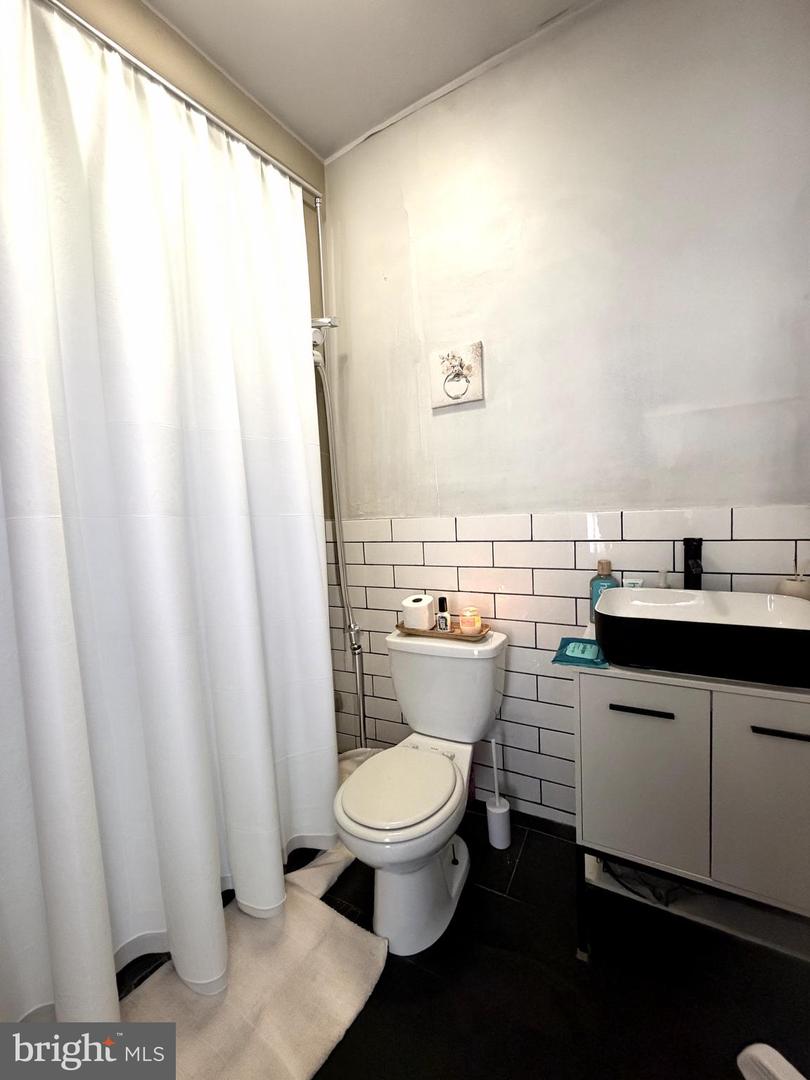432 Diamond St Property Photo 8
