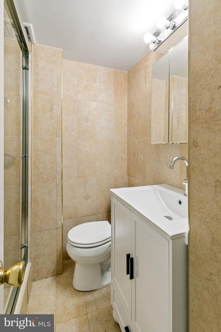 2135 Walnut St #801 Property Photo 15