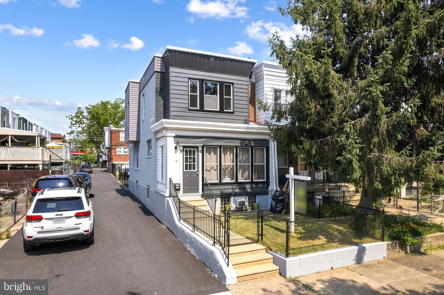 5214 Sylvester St Property Photo 1