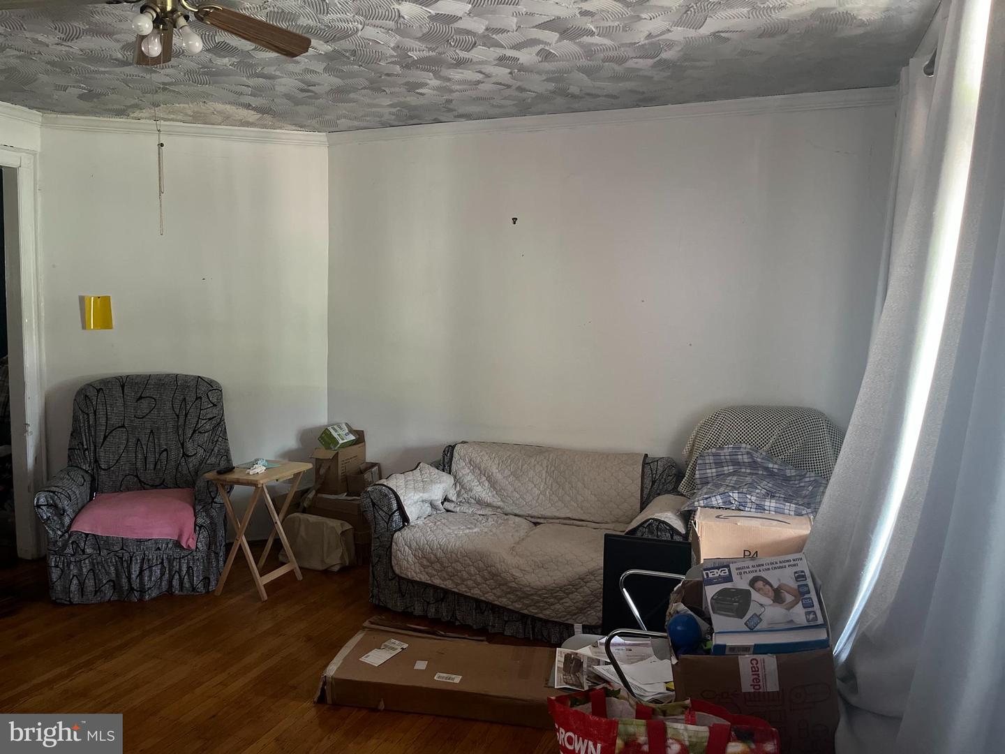 1633 W Wyoming Ave Property Photo 10