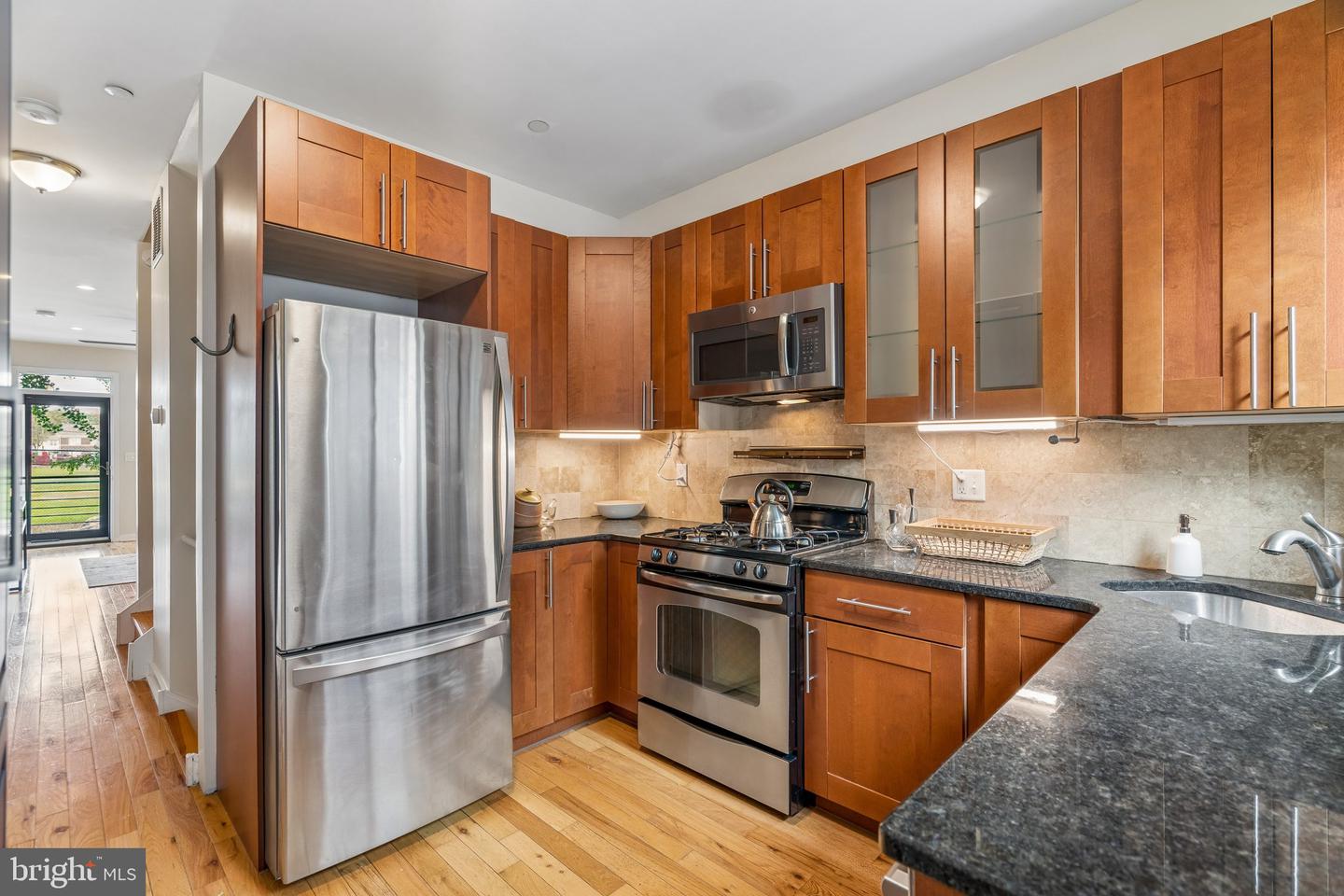 420 Federal St Property Photo 5