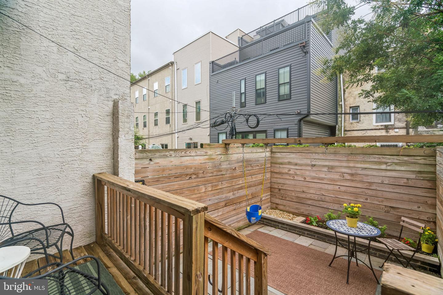 420 Federal St Property Photo 8