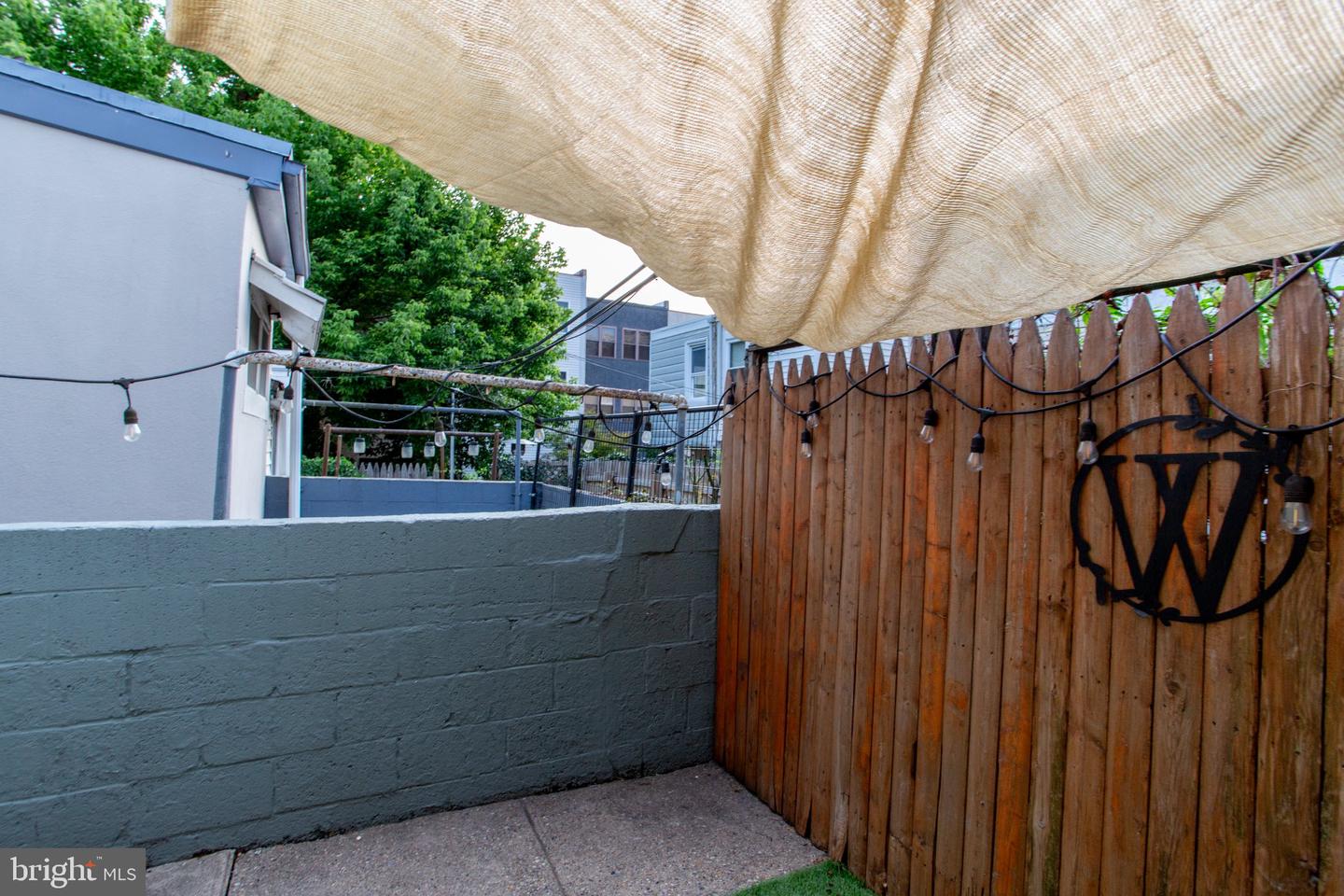 106 Davis St Property Photo 35