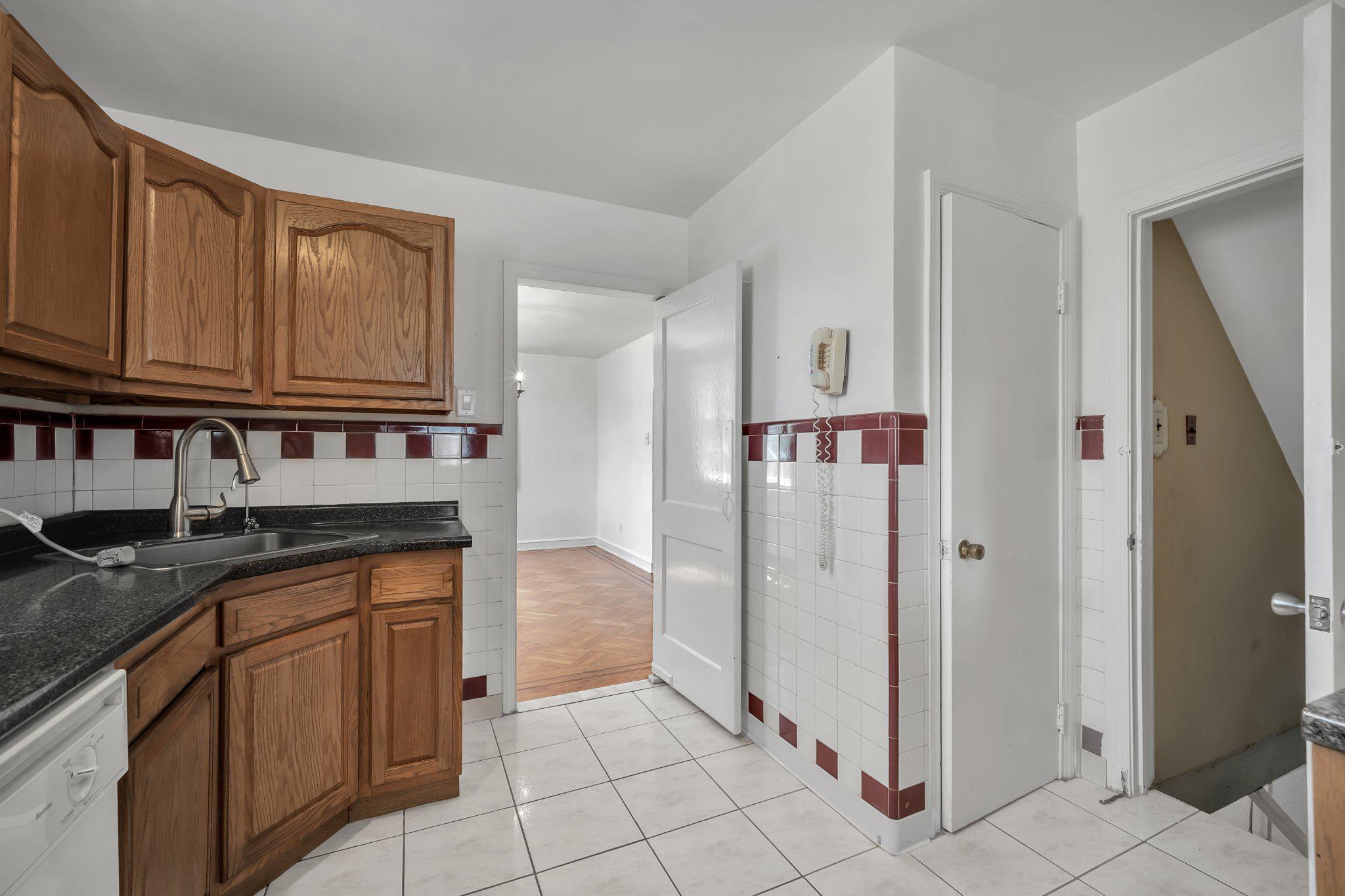 9505 Hilspach St Property Photo 15