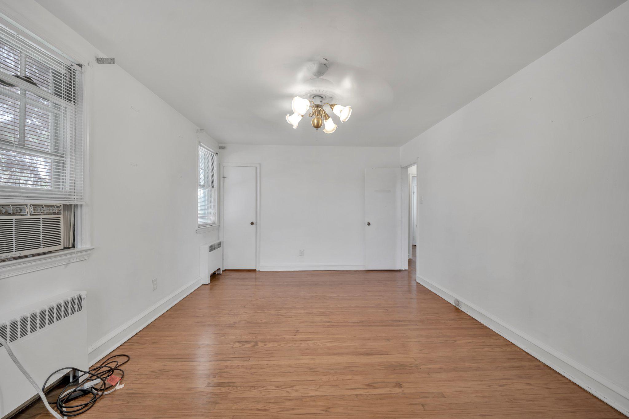 9505 Hilspach St Property Photo 18