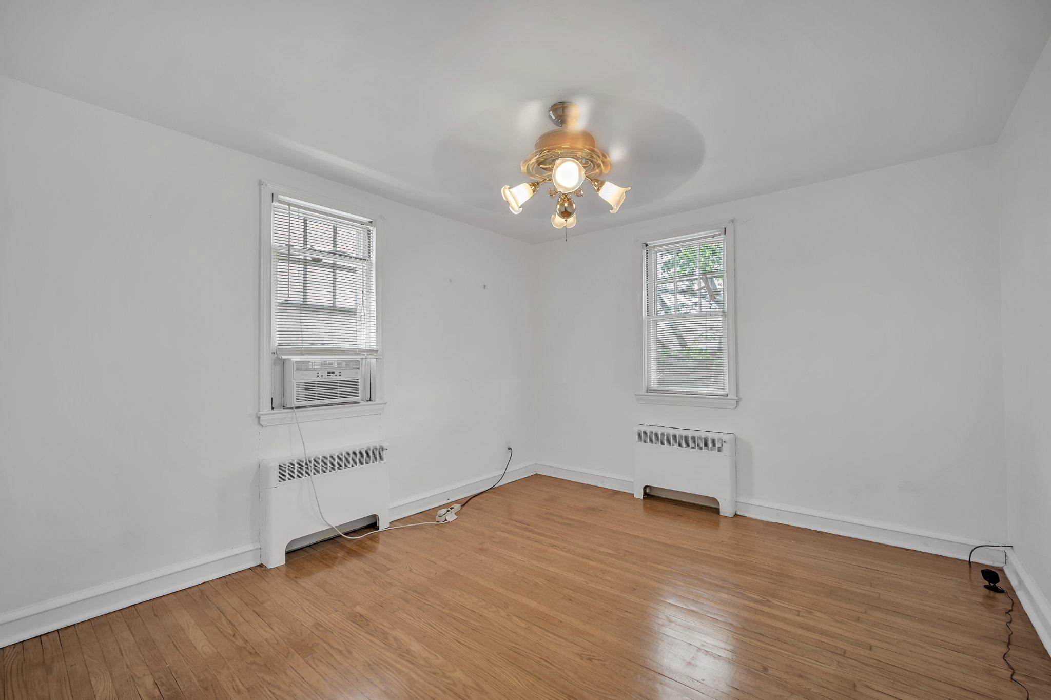 9505 Hilspach St Property Photo 20
