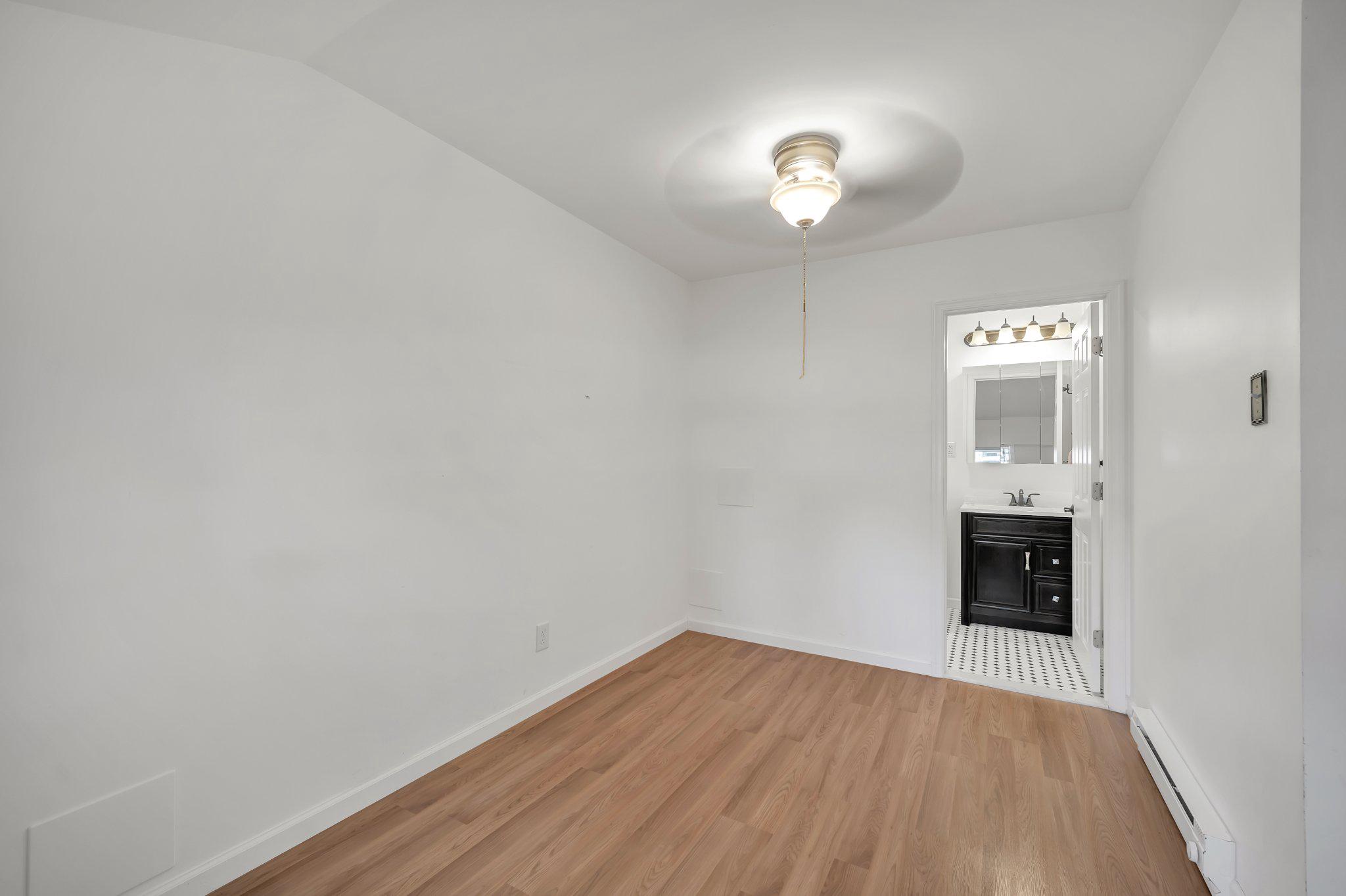 9505 Hilspach St Property Photo 24