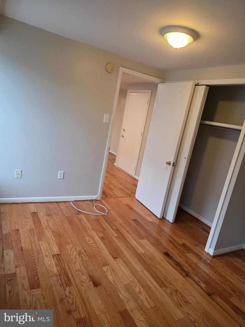 100 N 3rd St #4b Property Photo 6