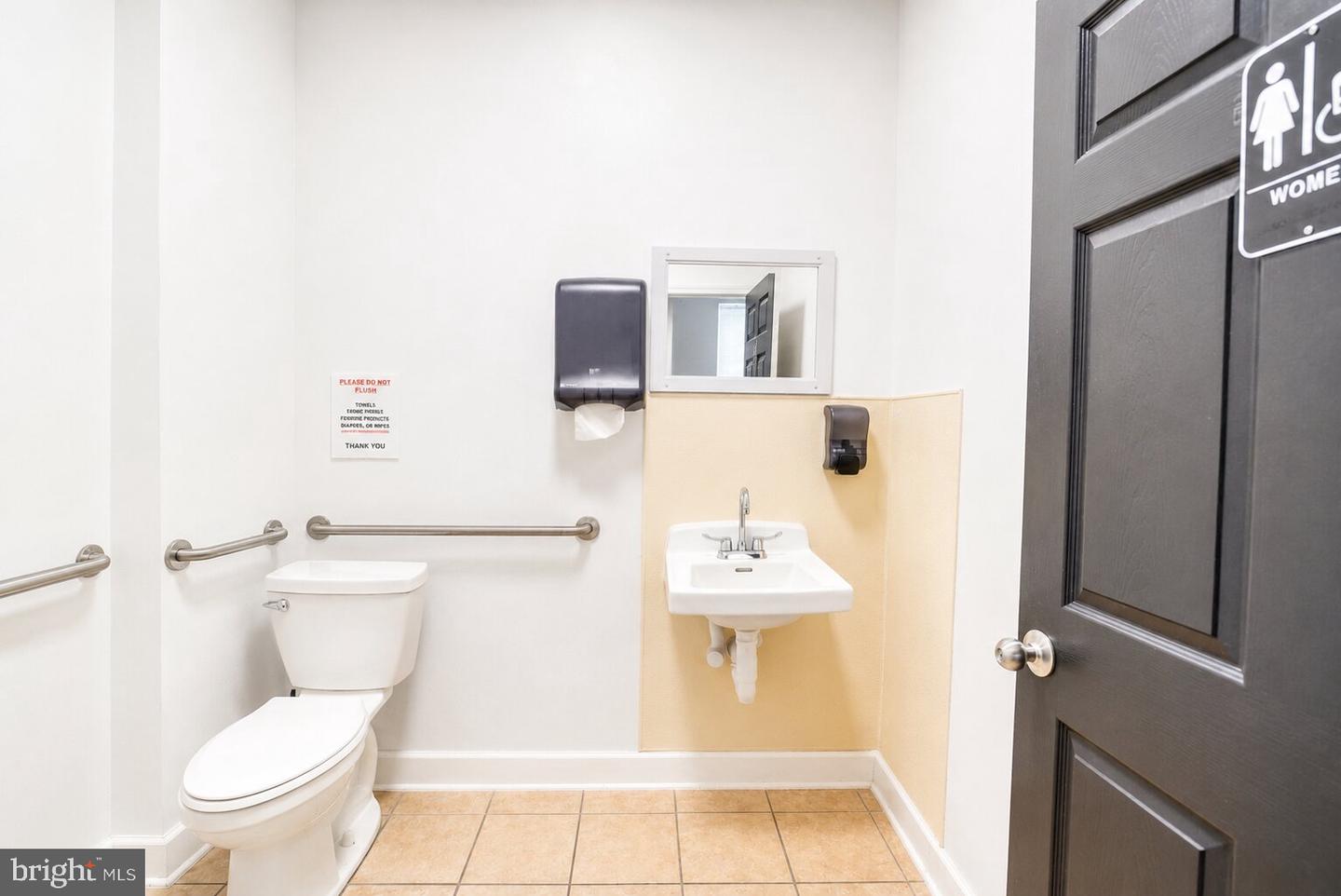 1727 S 2nd St #1st Foor Property Photo 21