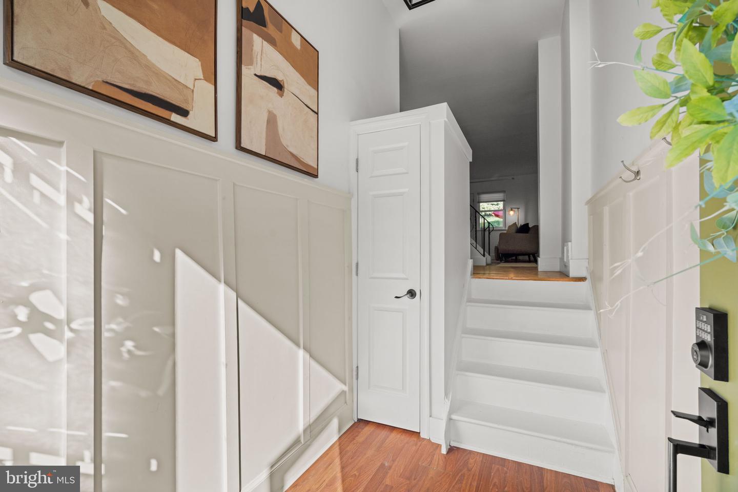 231 Sumac St Property Photo 3