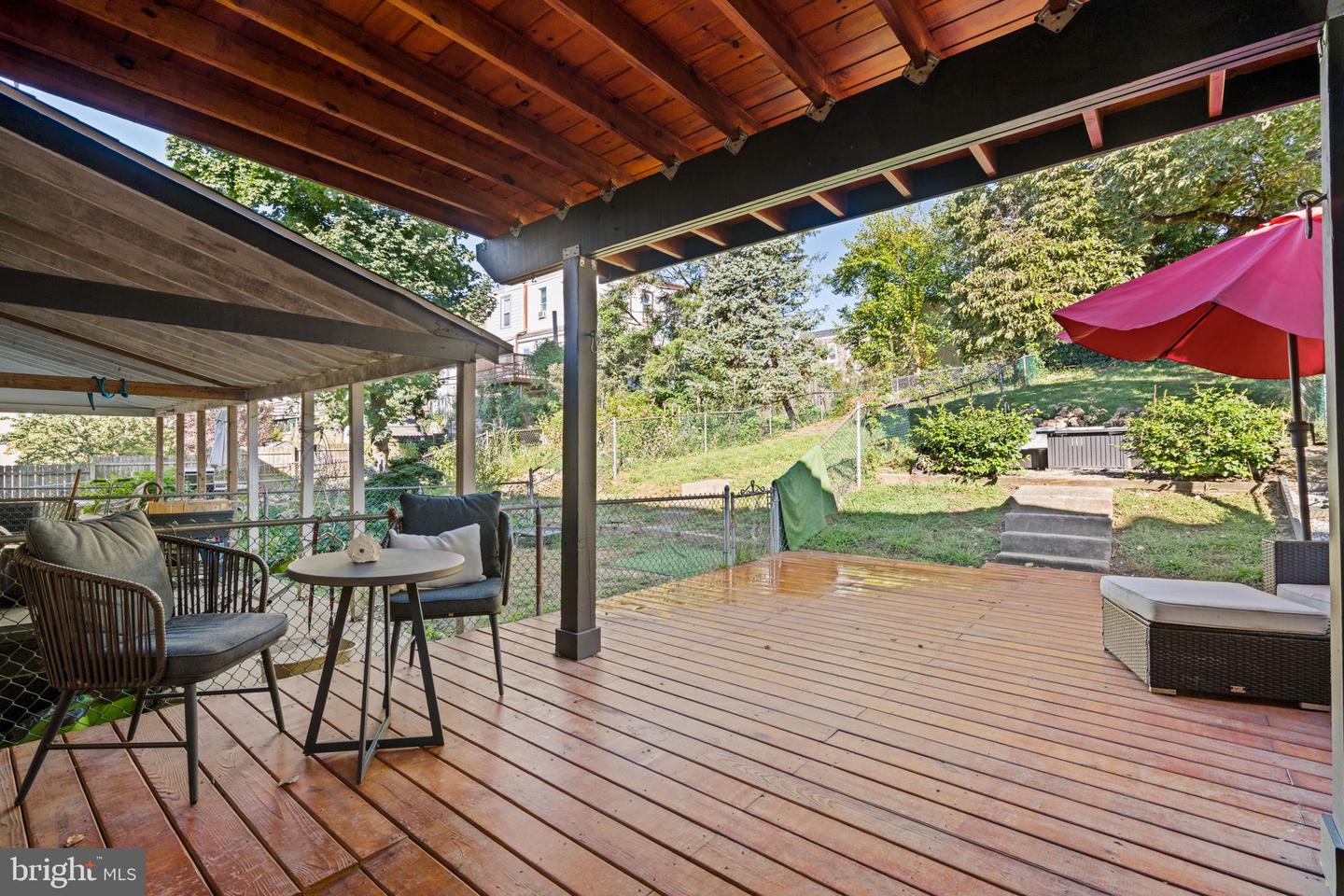231 Sumac St Property Photo 11