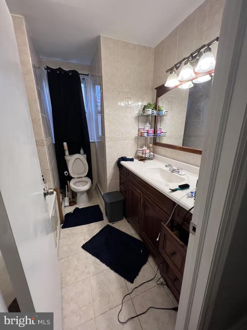 1818 Strahle St Property Photo 9