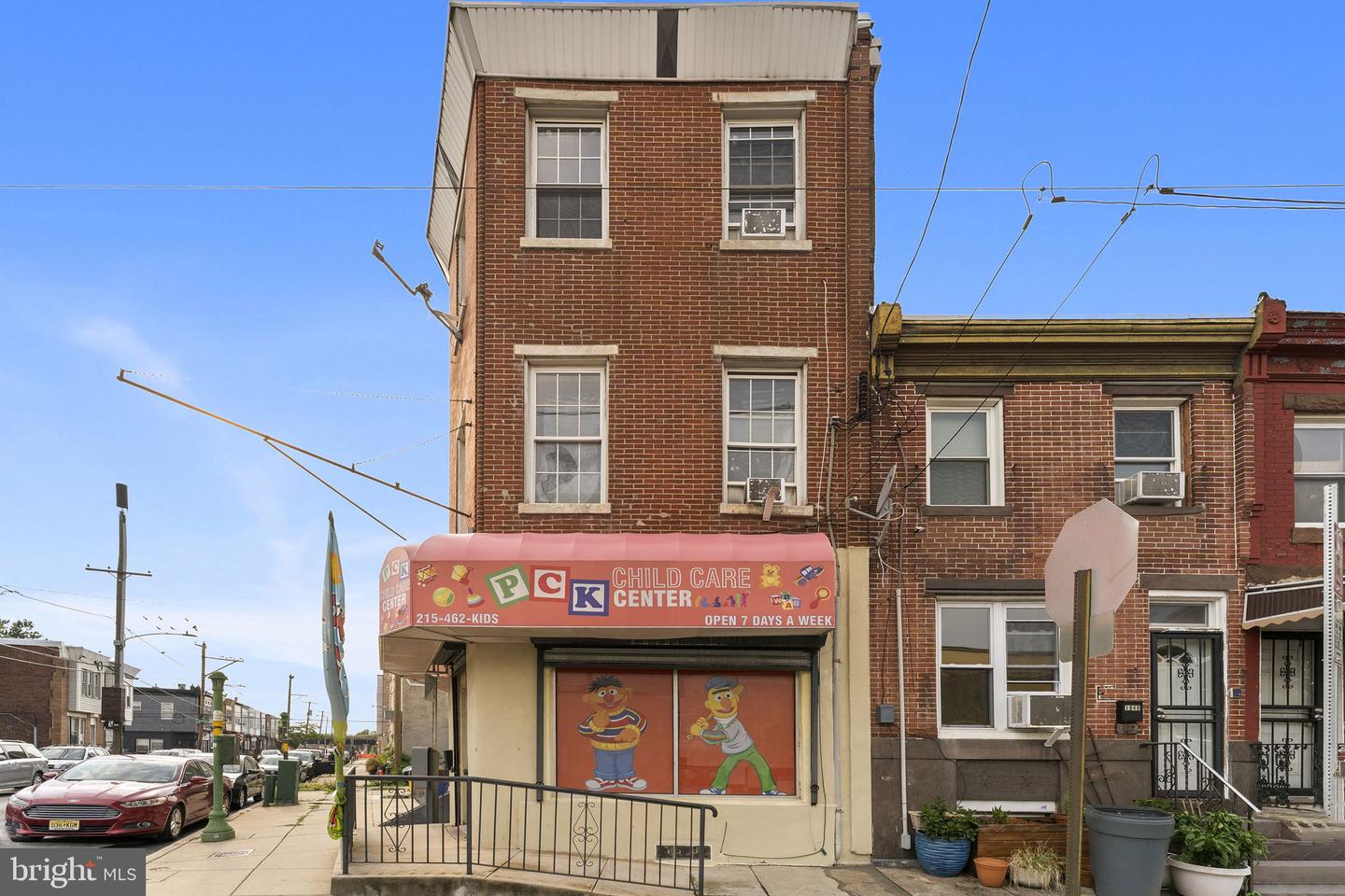 1848 Point Breeze Ave Property Photo 3