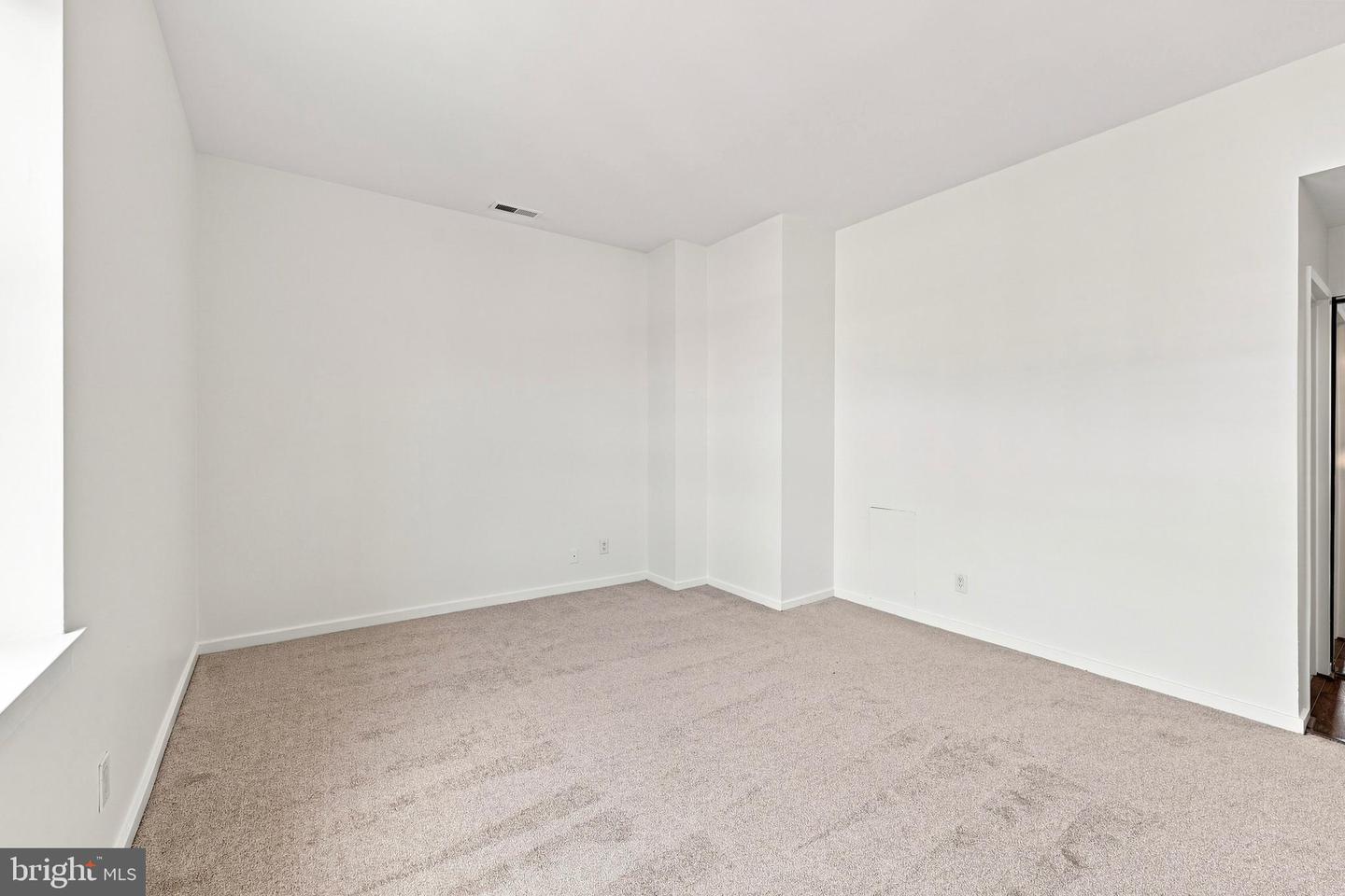 102-22 Church St #501 Property Photo 13