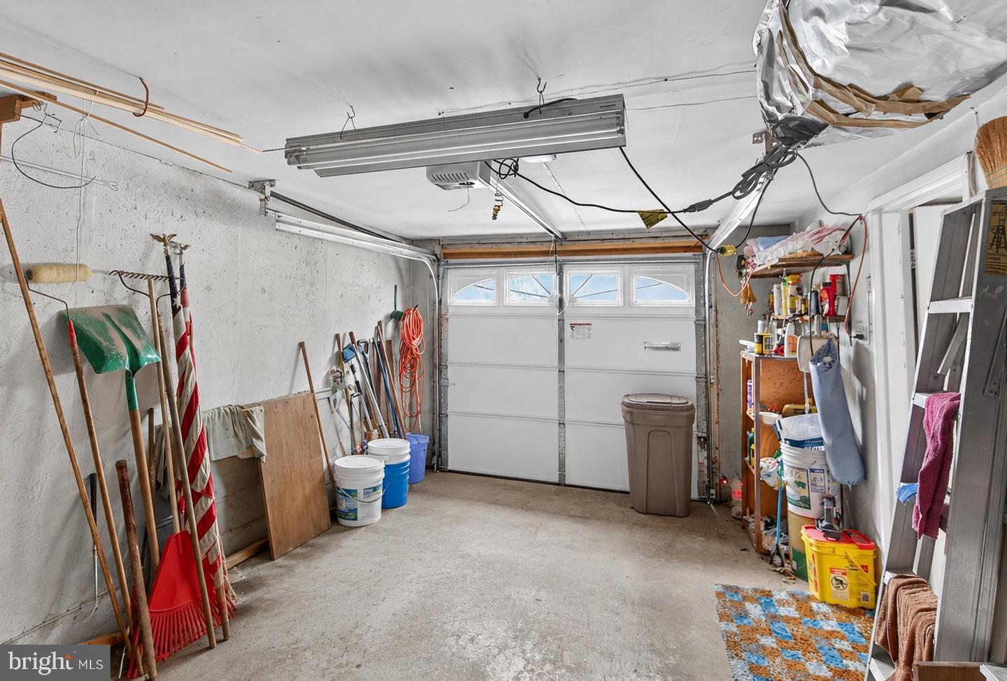 9731 Hoff St Property Photo 16