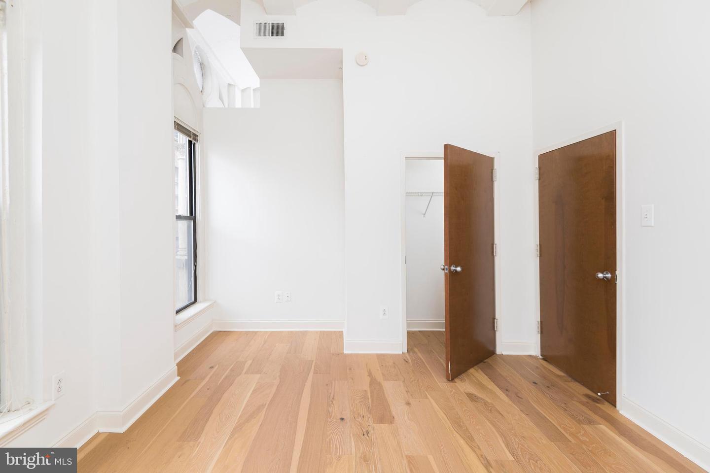 701-1 Sansom St #301 Property Photo 11