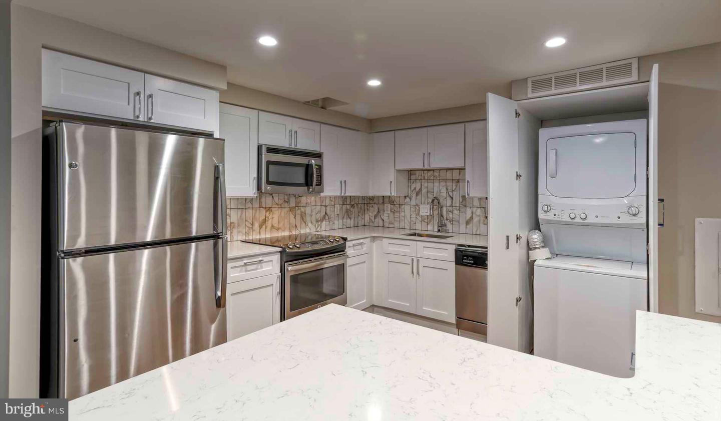 1815 John F Kennedy Blvd #2910 Property Photo 3