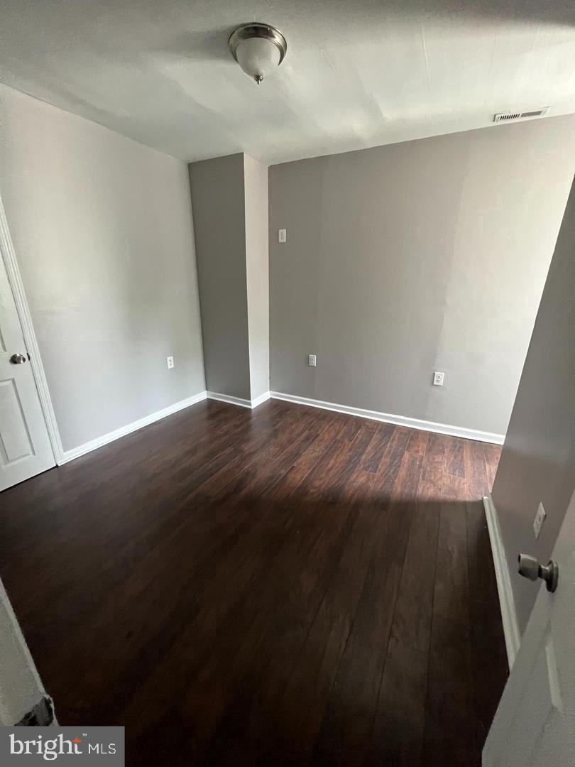 6131 Torresdale Ave Property Photo 4