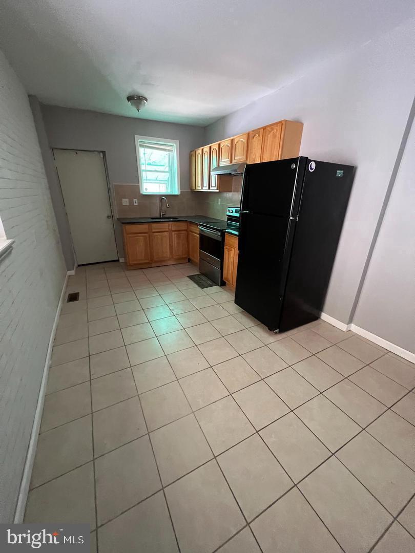 6131 Torresdale Ave Property Photo 6