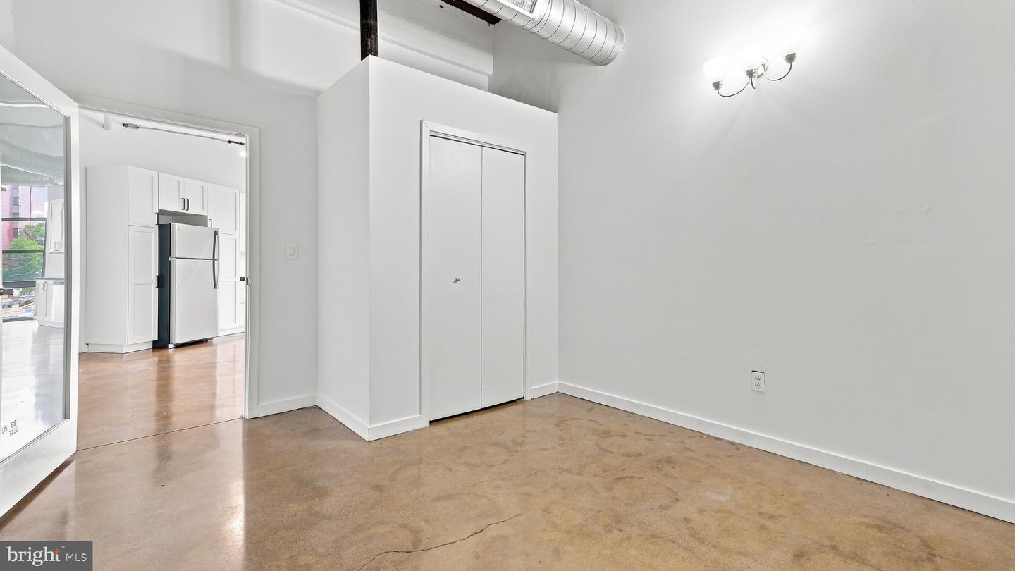 444 N 4th St #216 Property Photo 10