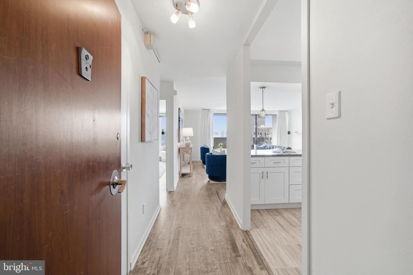 226-30 W Rittenhouse Sq #2514 Property Photo 3